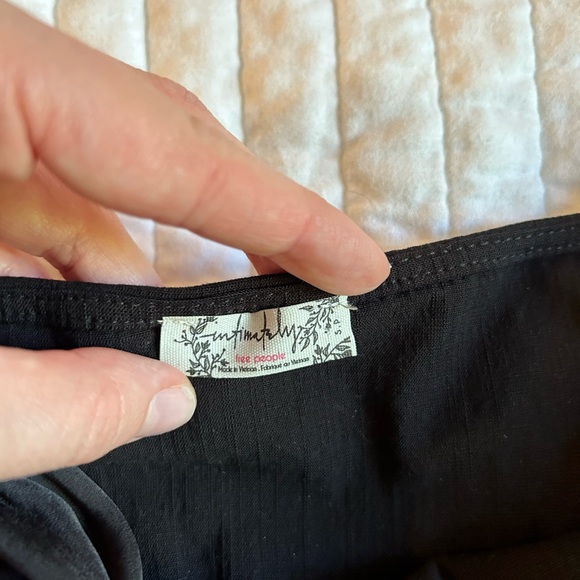 Free people black adjustable tie straps bodysuit size small - Picture 3 of 4